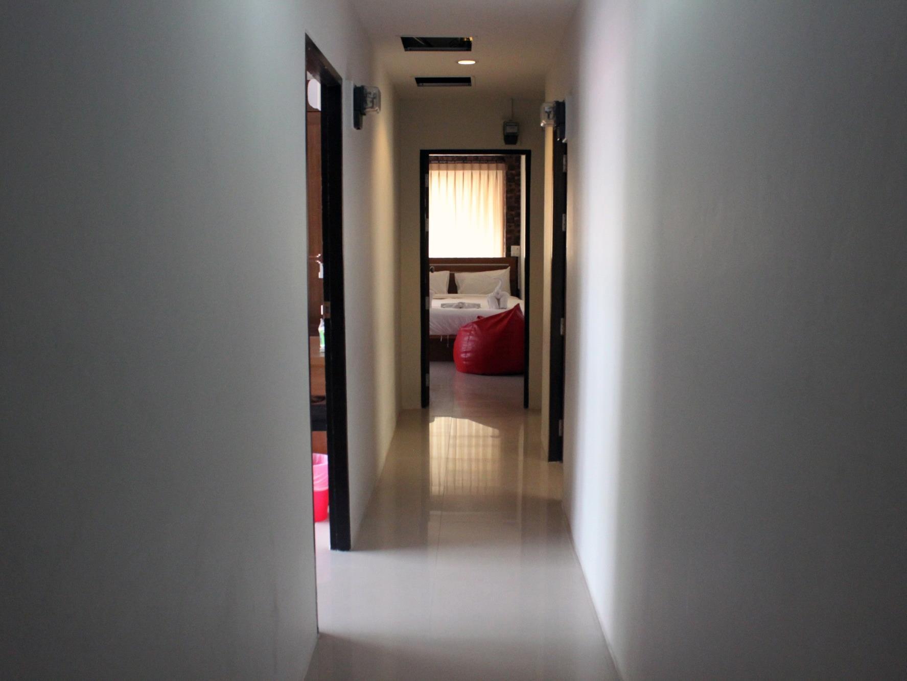 Coffee Mania House Hotel Phuket Exterior photo